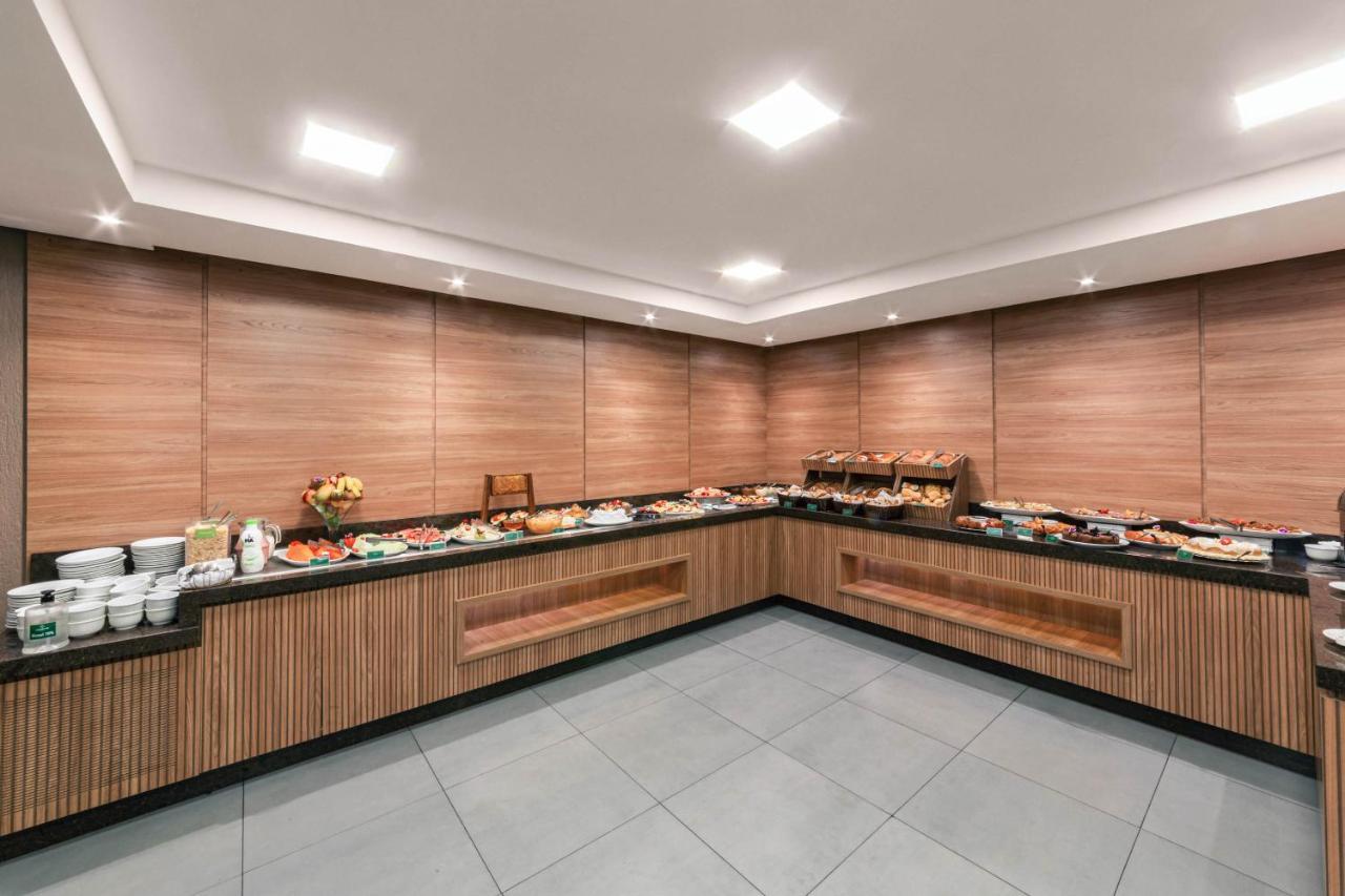 Hotel Laghetto Toscana Грамаду Екстериор снимка